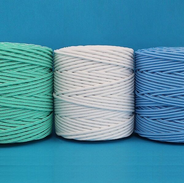 Plastic braided rope