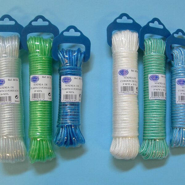 Écheveaux avec cintre